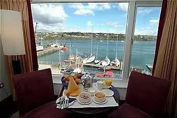 Hotell Trident 4*