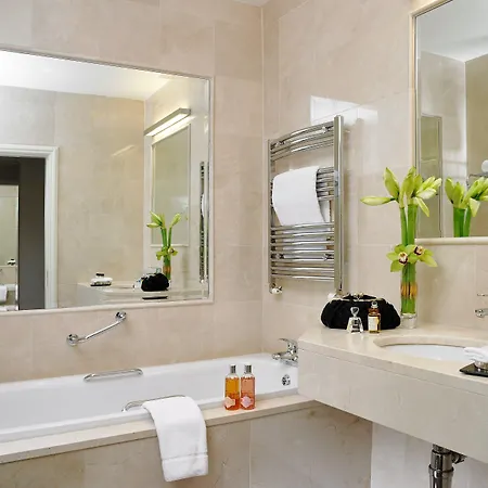 Hotel Trident 4*