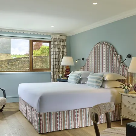 Hotel Trident